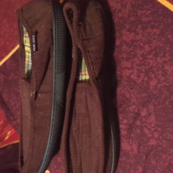 Muk Luks Slippers - Picture 3 of 9